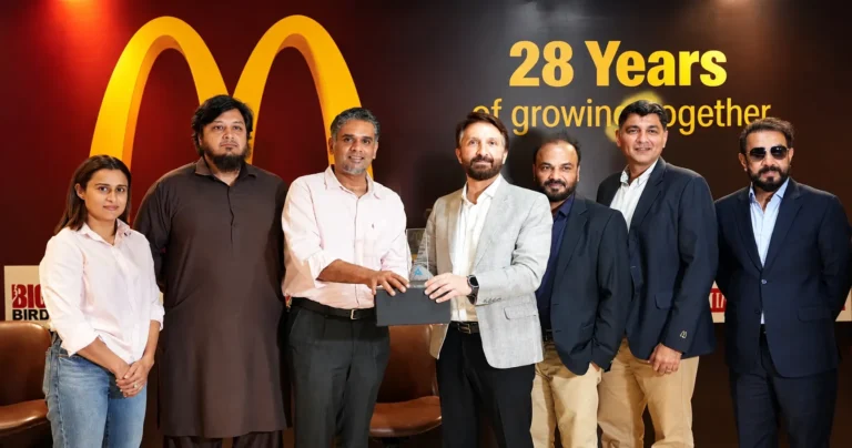 میکڈونلڈز پاکستان: 28 سال کا کامیاب سفر میکڈونلڈز پاکستان 28 سال