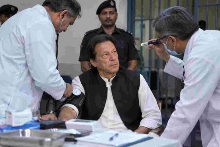 اڈیالہ جیل میں عمران خان کا طبی معائنہ مکمل عمران خان طبی معائنہ