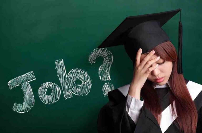 ڈگری اور کامیابی پاکستان